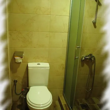- Popova Sapka *